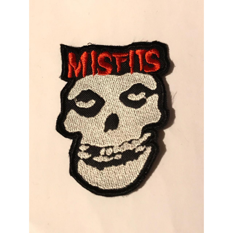 MisFits parche bordado