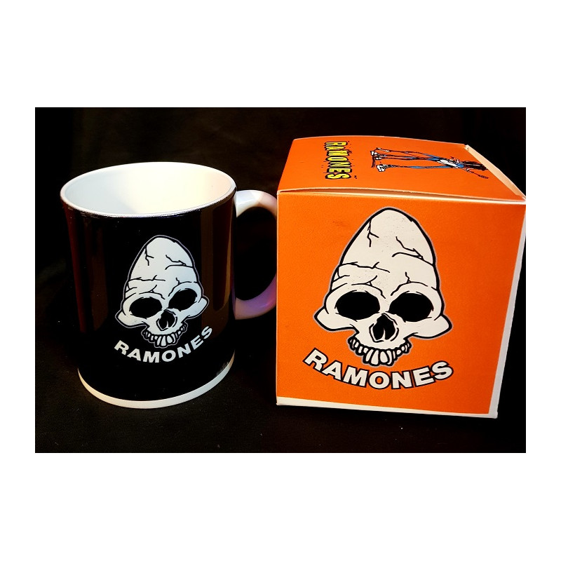 RAMONES TAZA (en caja)