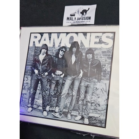 Ramones cd Ramones - importado + 8 bonus tracks