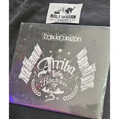 Tres de corazón cd arriba las banderas tr3s de corazon
